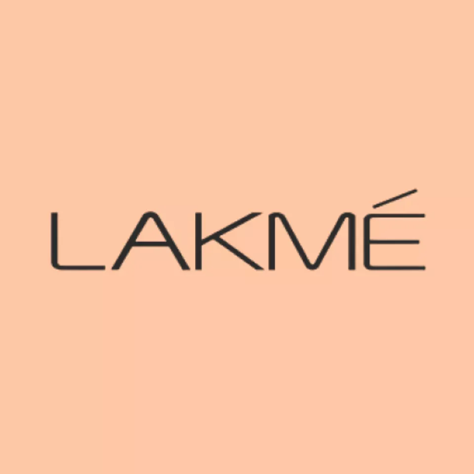 P i r o i - Lakmé fashion week 2023 | Instagram